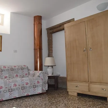 Casa Antica קיאני